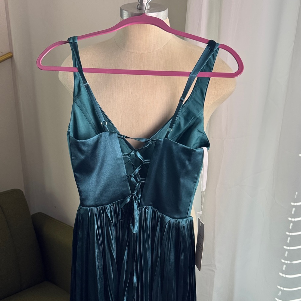 Elegant Teal Satin Maxi Dress - Picture 3 of 4